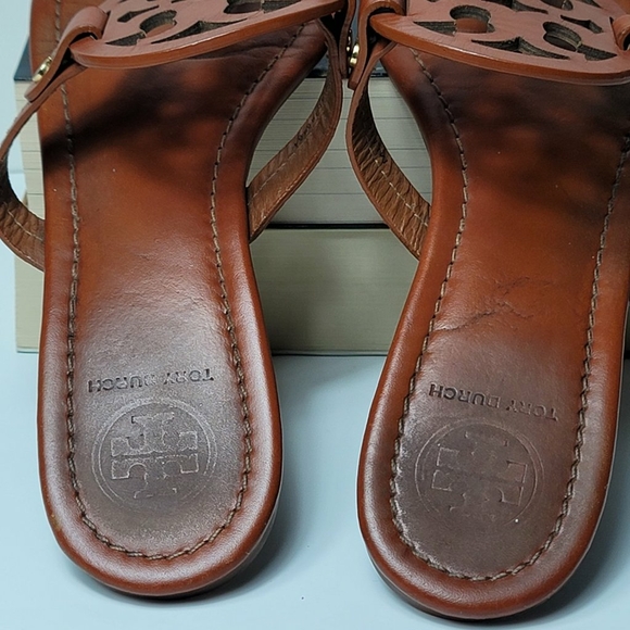 TORY BURCH MILLER SANDAL FLIP FLOPS BROWN LEATHER SIZE 9 - Picture 2 of 11
